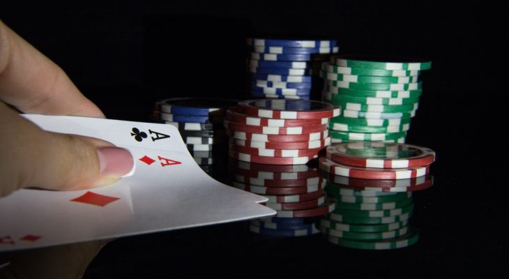 How Does Brief Deck Hold ’em Poker Operate?